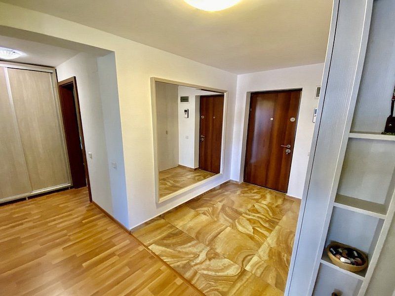 Apartament de inchiriat, zona linistita in cartierul Tractorul. - Poză 3