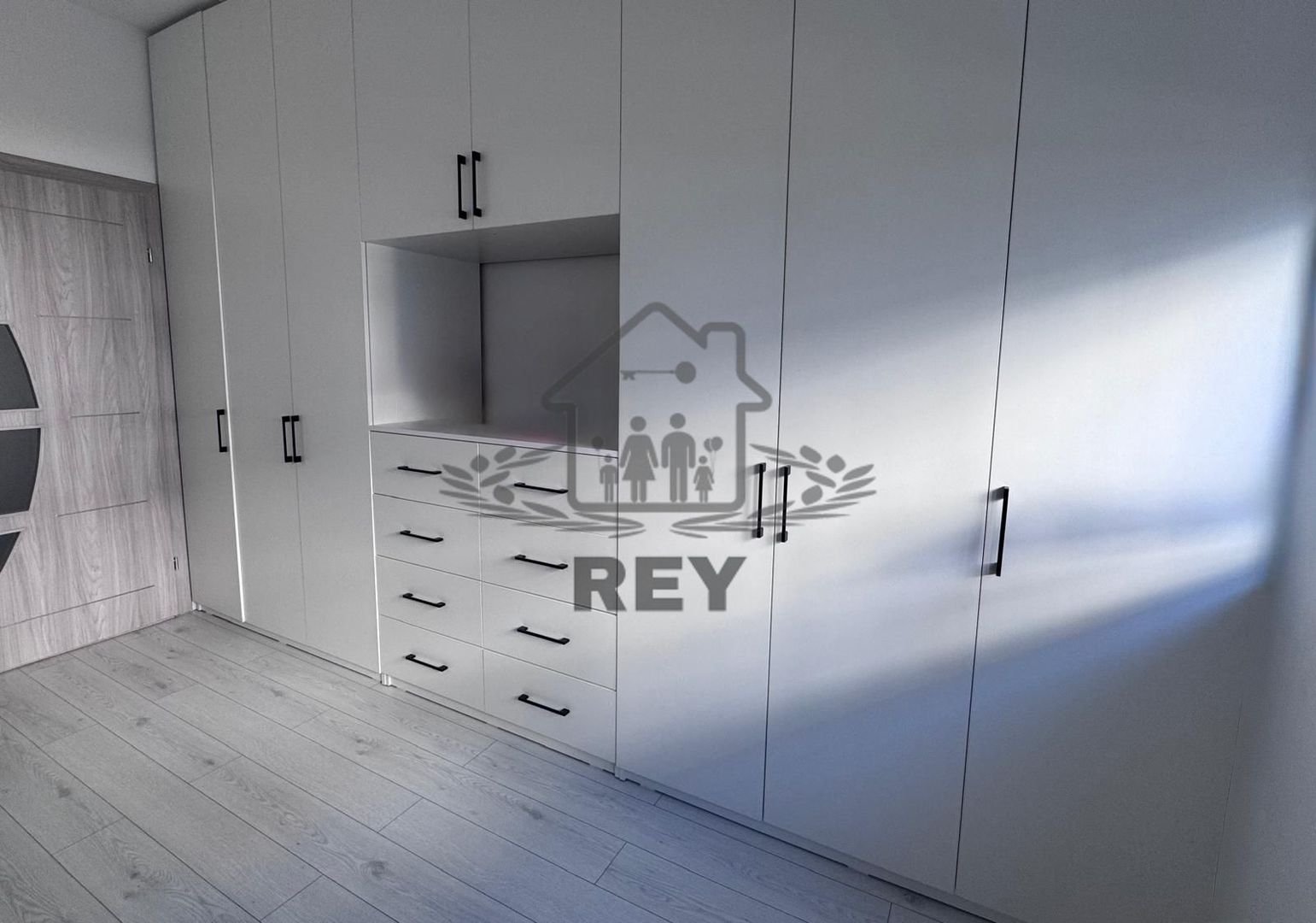 Apartament premium, 3 camere, complet mobilat si utilat de lux - Poză 15