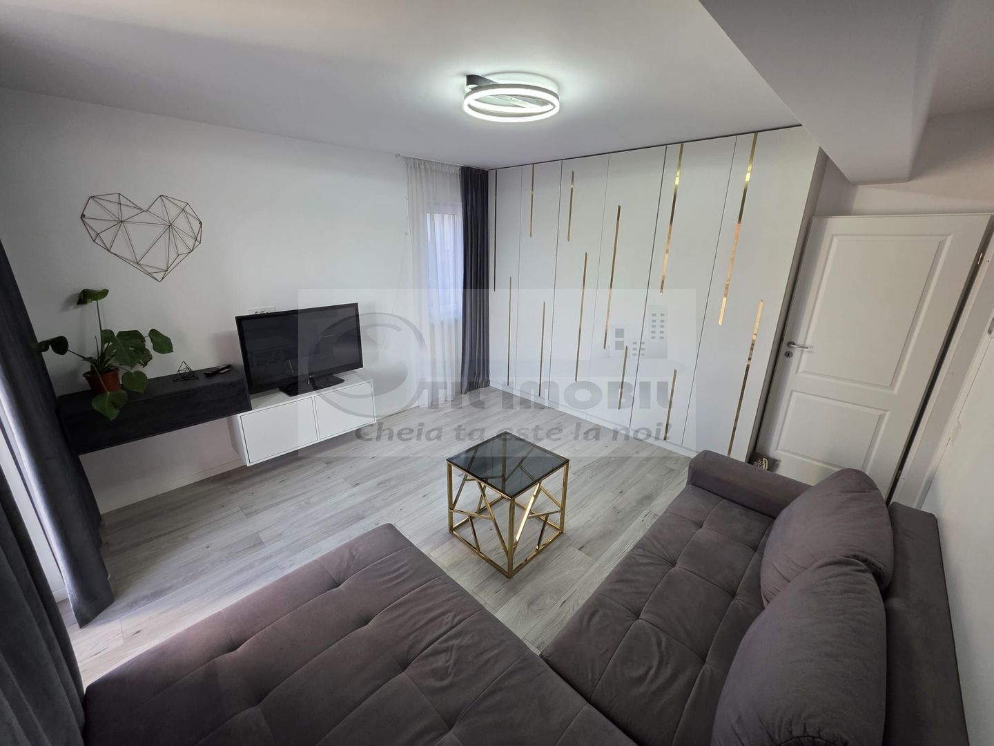 Apartament 3 camere, Nicolina, parcare 155.000 Euro - Poză 3