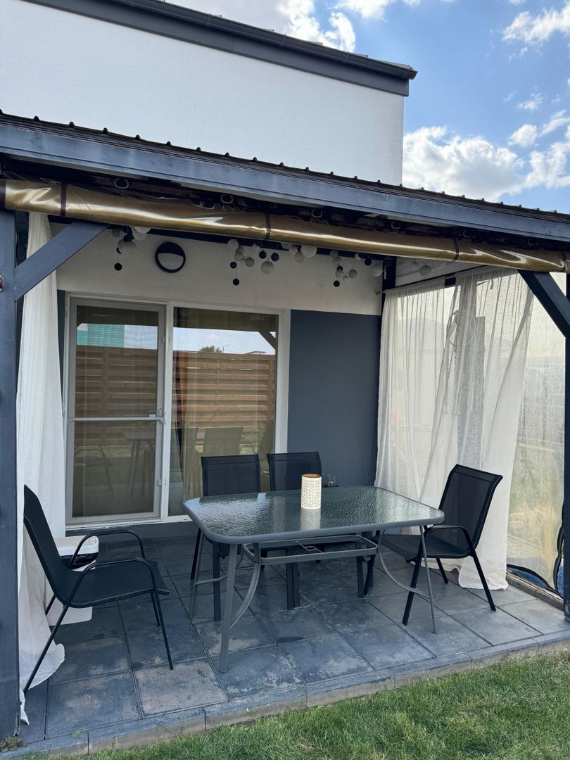 Casă / Vilă cu 3 camere de vânzare în Berceni - Poză 4