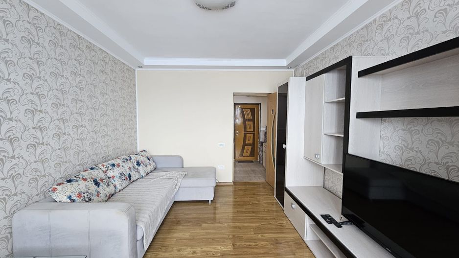 Apartament 2 camere renovat,mobilat si utilat - de vanzare - Poză 1