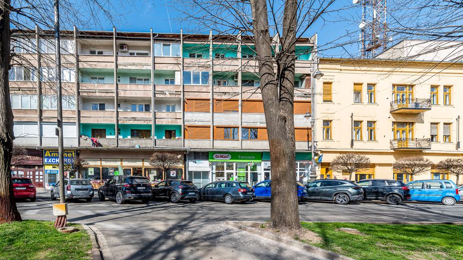 Apartament 2 camere Ultracentral – Bvd Revoluției, Etaj 1 - COMISION 0 - Poză 1