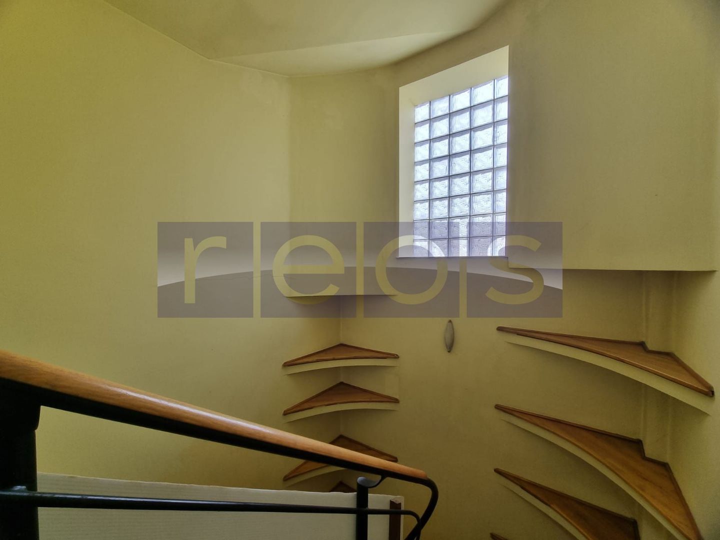 DE INCHIRIAT VILA  D+P+1+2 + CURTE | ZONA PARCUL CAROL - Poză 30