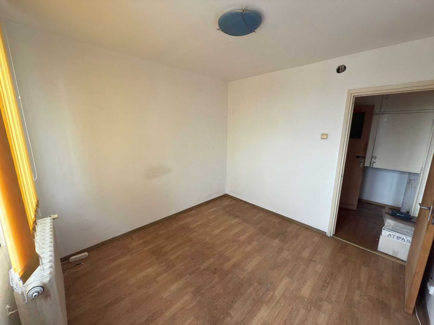 Apartament incapator, patru camere, Resita-Berceni, 120.000€ negociabil - Poză 7