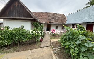 Casă de dimensiuni mai mici în localitatea Gălățeni - Poză 1