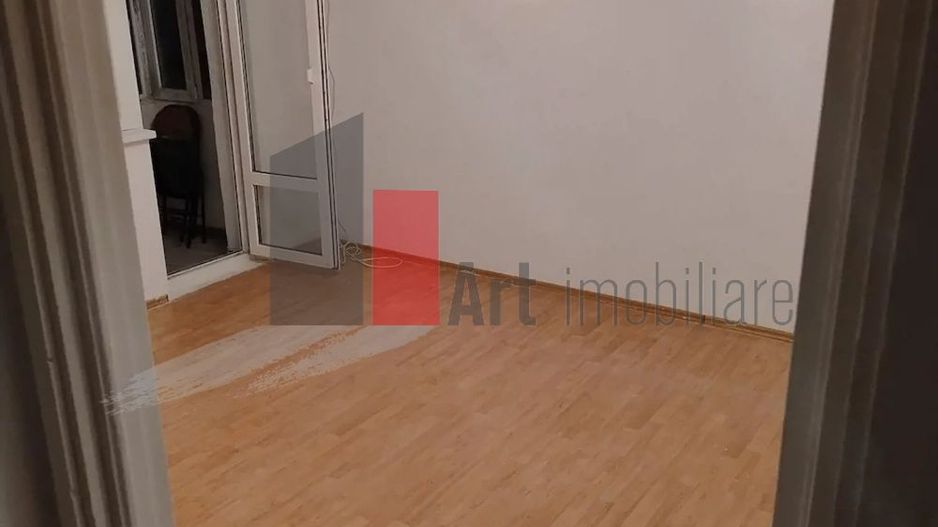 Vânzare apartament 2 camere semidecomandat Piața Progresul - Poză 10