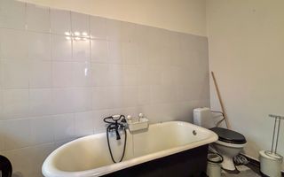 Studio langa Parcul Feroviarilor cu gradina proprie - Poză 7