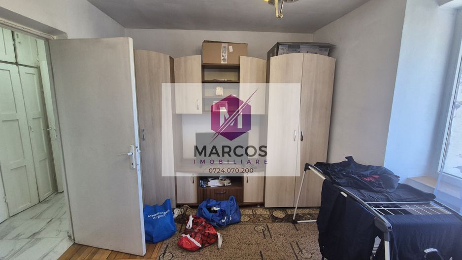 Vand apartament 1 camera Centru - Poză 1