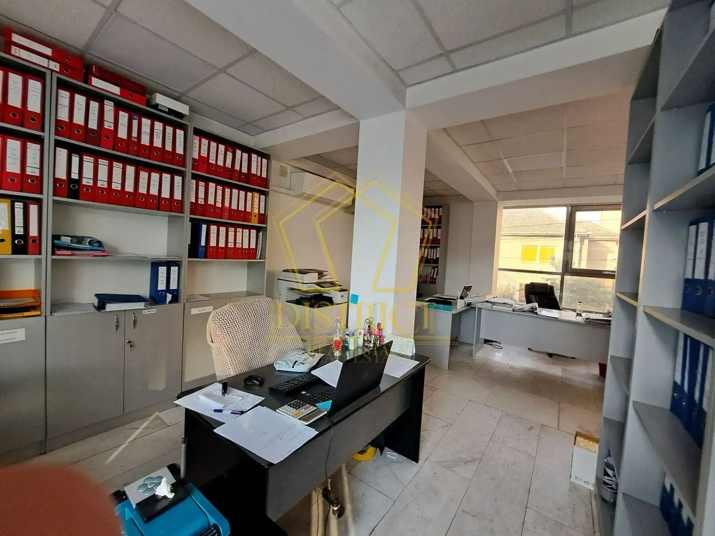 Spatiu birou renovat luminos cladire birouri I Simion Barnutiu - Poză 6