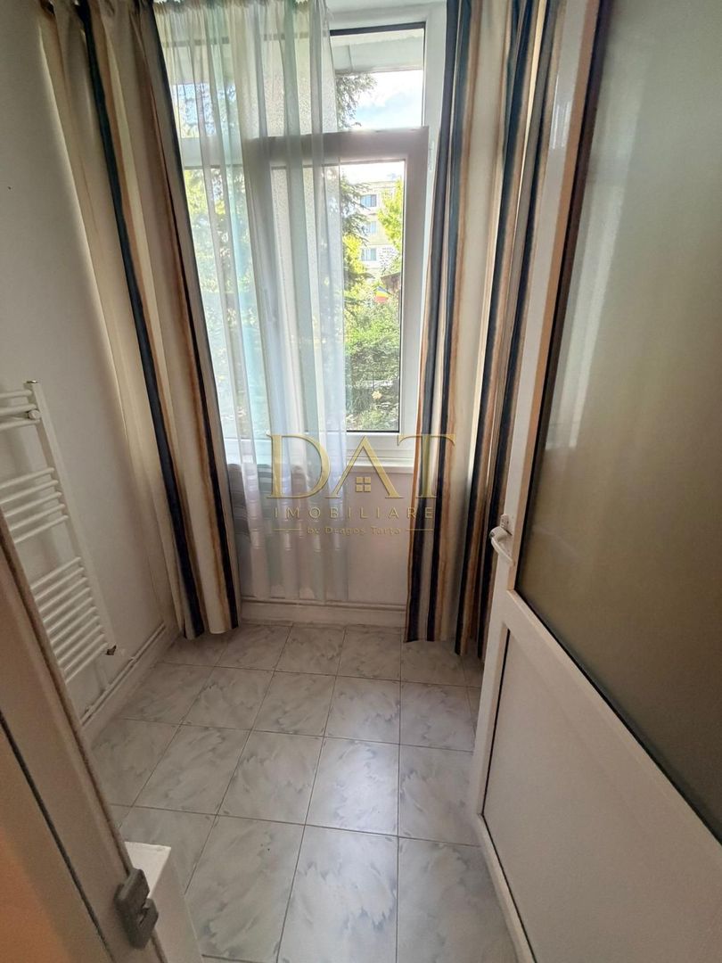 Apartament 3 camere | 53 mp | zona linistita | mobilat | zona BIG - Poză 11