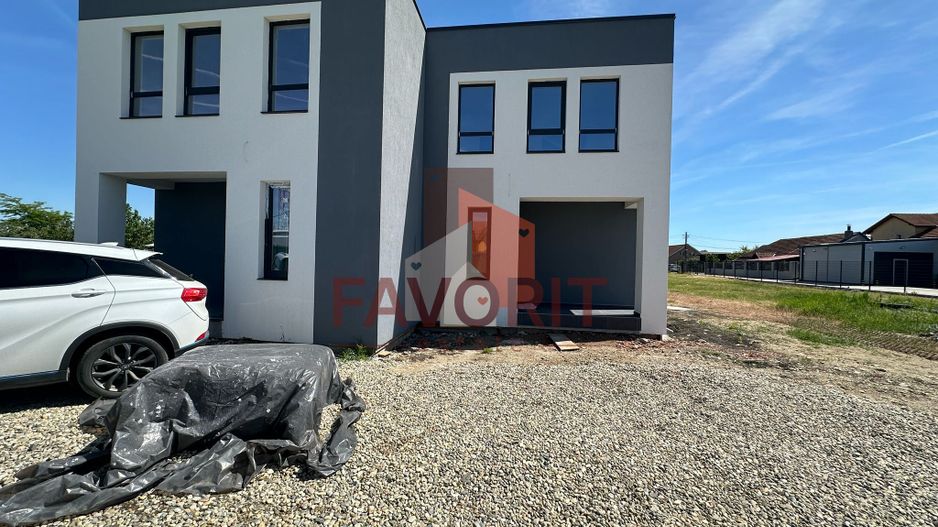Duplex | Parter + Etaj | Toate utilitatile | Curte generoasa | Sacalaz - Poză 2