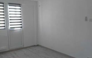 Decomandat renovat 2 camere Vergului Pantelimon - Poză 2