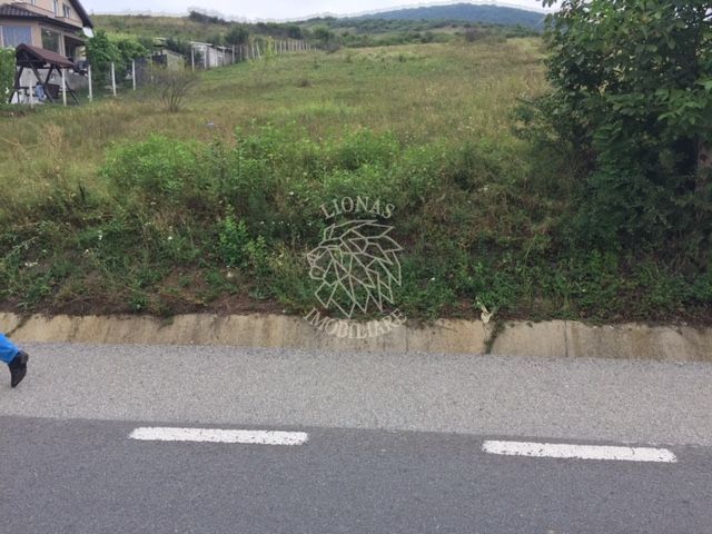 Teren intravilan 3700 mp-priveliste deosebita-Crainimat - Poză 3