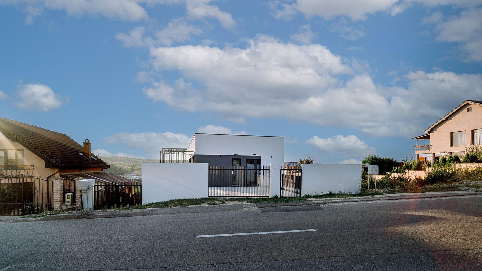 Vilă nouă design mediteranean, proiect deosebit și panoramă- 285.000 E - Poză 2