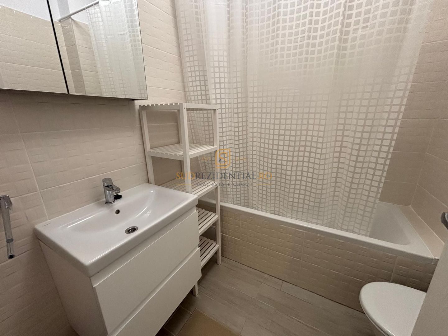 De închiriat apartament 2 camere,The Grand Kristal Residence, Sector 4 - Poză 10