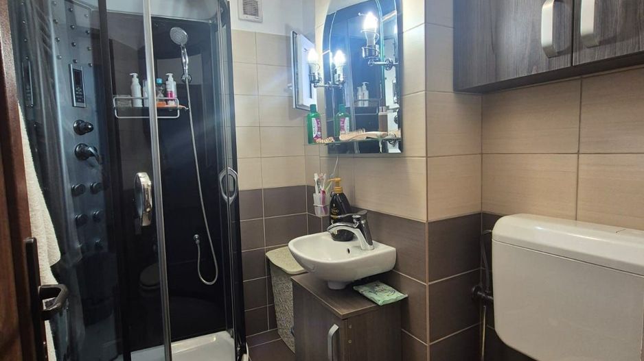 Apartament 2 camere mobilat complet – zonă centrală Brașov - Poză 9