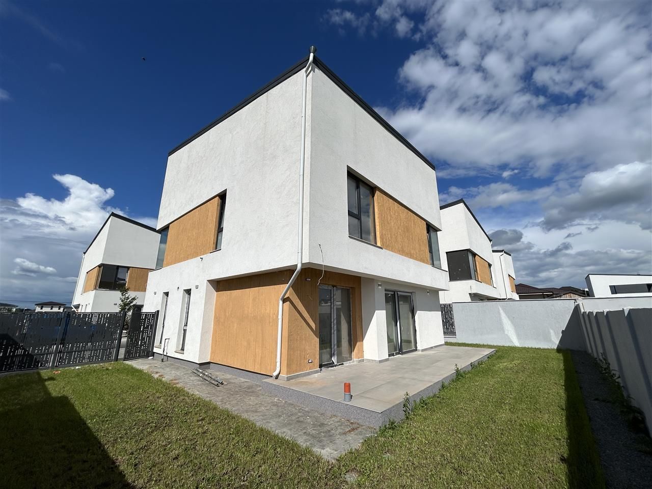 VILA INDIVIDUALA | TUNARI | MUTARE IMEDIATA - Poză 5