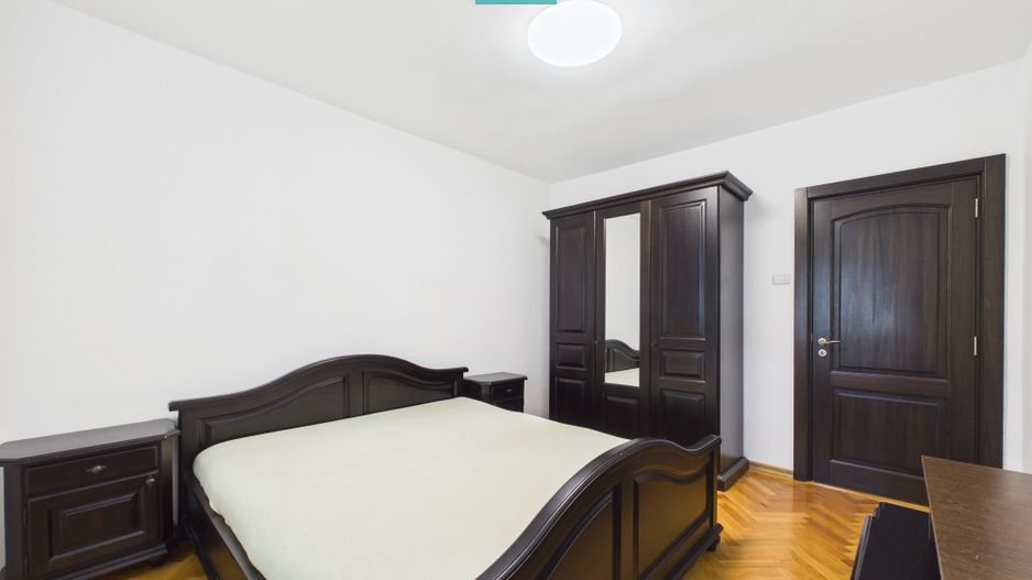 Apartament cu 3 camere decomandat, Str. Horia - Poză 1