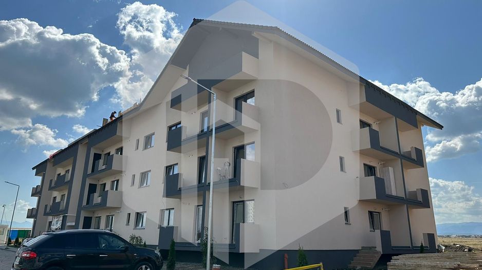 Selimbar | Apartament 2 camere | - Total Decomandat | Etaj 3 - Poză 2
