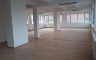 Incepe afacarea ta prospera in unul din aceste Spatii comerciale, Tractorul - Poză 2