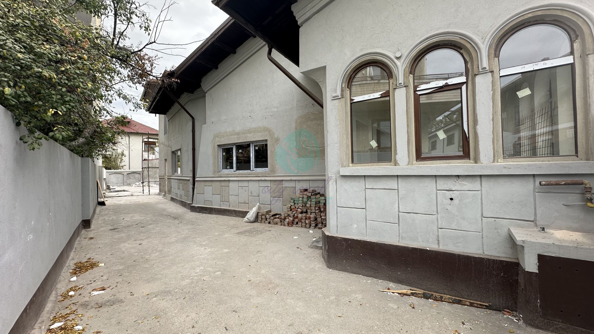 Casa boieresca in zona Dacia - Poză 3