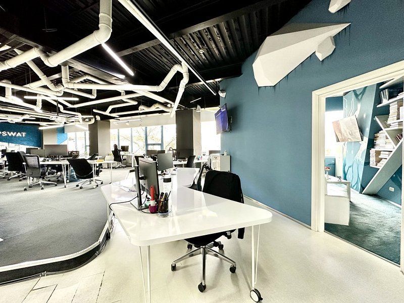 Spacecraft Office - Poză 7