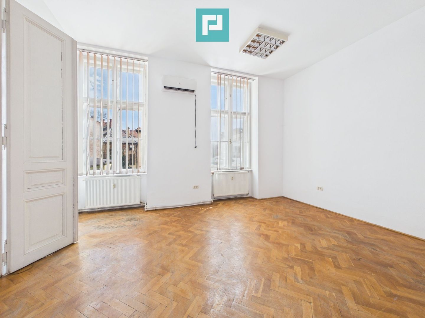 Apartament luminos cu 3 camere ultracentral - Arad - Poză 3