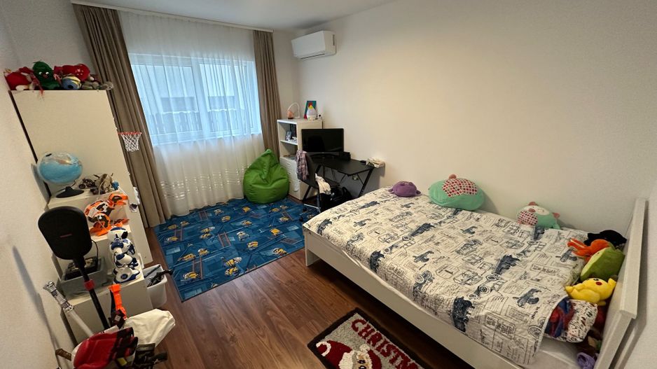 Apartament in vila cu curte  Dumbravita - Poză 11