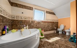 Casă cu 3 dormitoare și două băi, an construcție 2018 - Poză 15