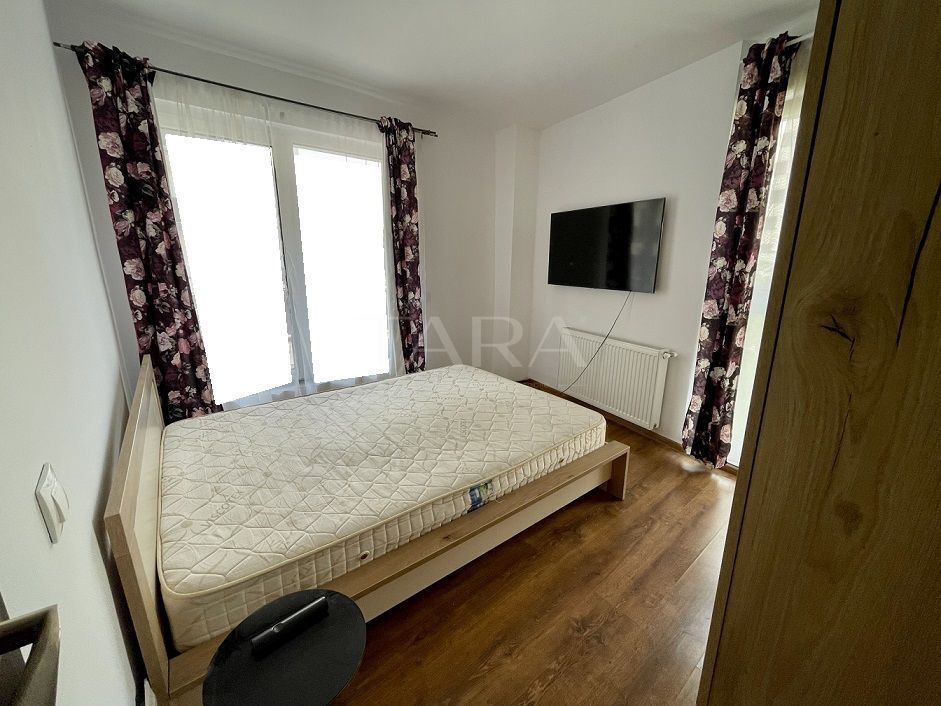 Apartament cu 2 camere, mobilat, etaj intermediar, Dâmbul Rotun - Poză 6