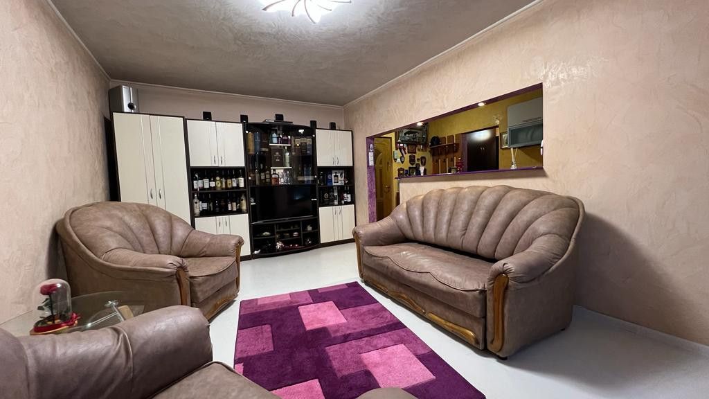 Tomis Nord - Apartament decomandat cu 2 camere, mobilat și utilat. - Poză 3