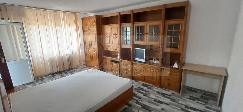 Apartament 1 camera Podu de Fier-  350 EURO - Poză 2
