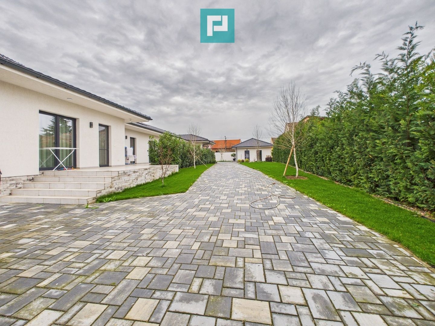 Reședință Premium, 5 camere, teren 2400 mp - Poză 9