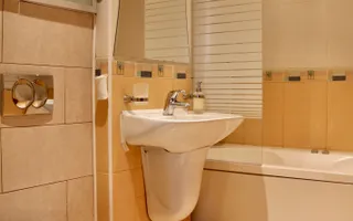 Soarelui, langa Carrefour; NU are centrala proprie. - Poză 21