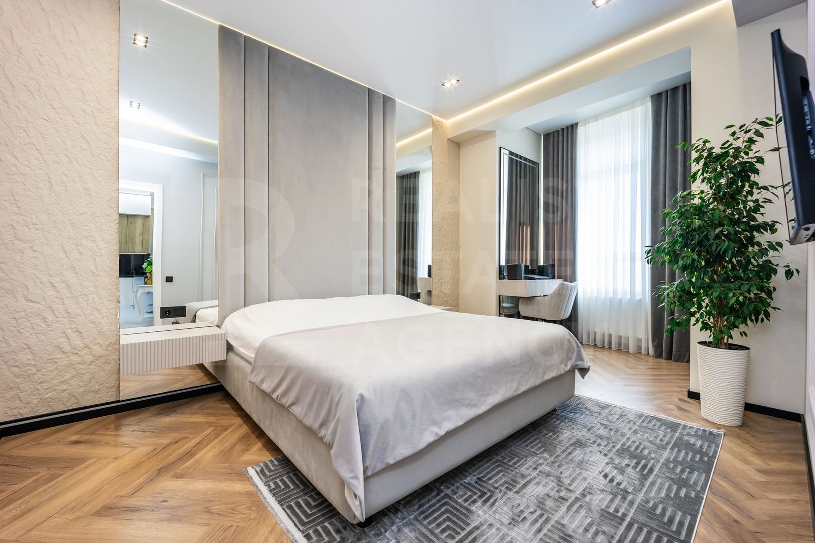 Vânzare apartament, 2 camere 66 mp, Complex Oasis, Rîșcani - Poză 5