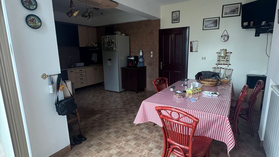 Casa de închiriat 7 camere Sector 4, ideal pentru clinica, gradinita - Poză 27