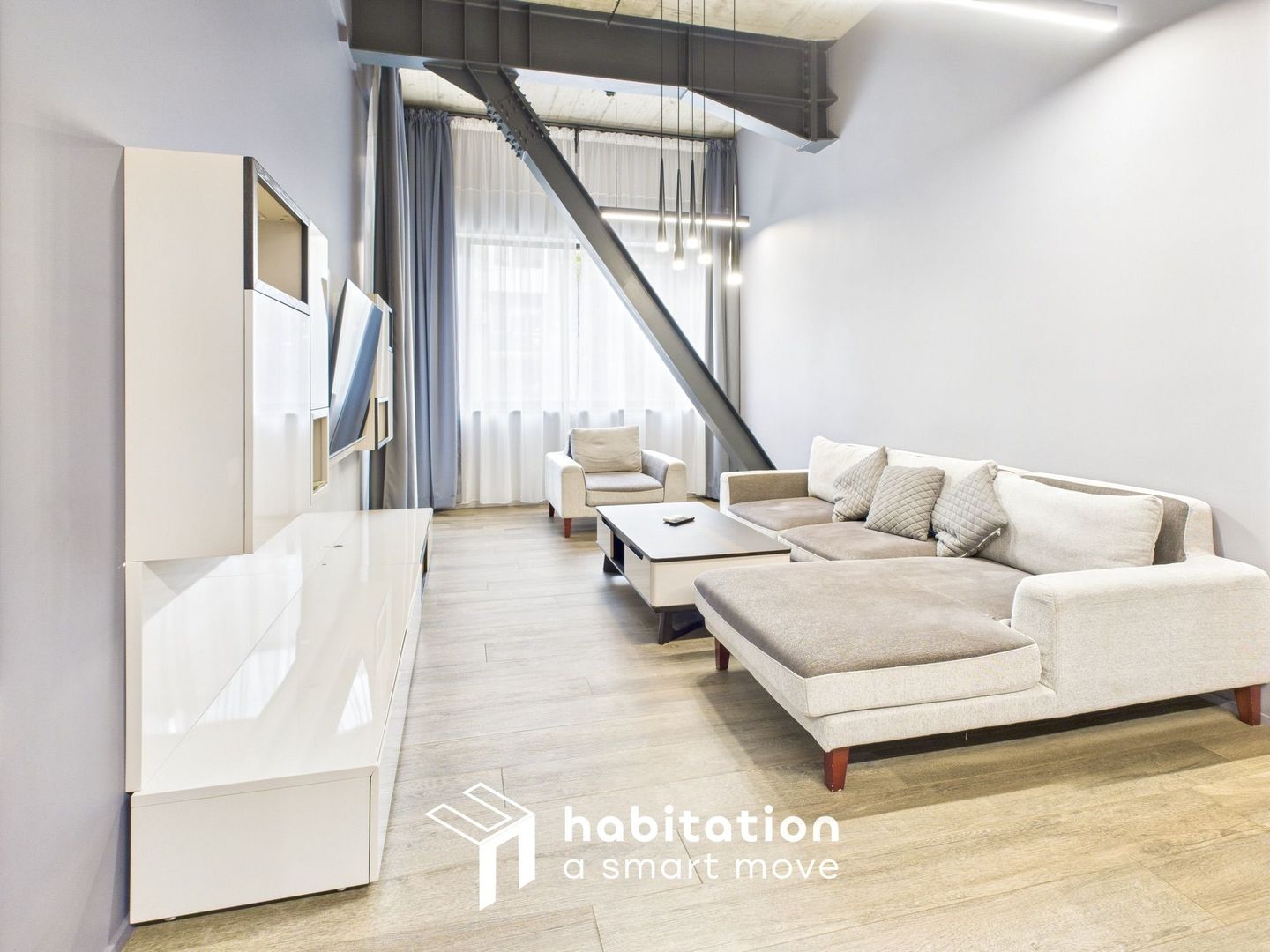 Locuință cu personalitate: 2 camere, aproape de centru, sală de sport - Poză 2