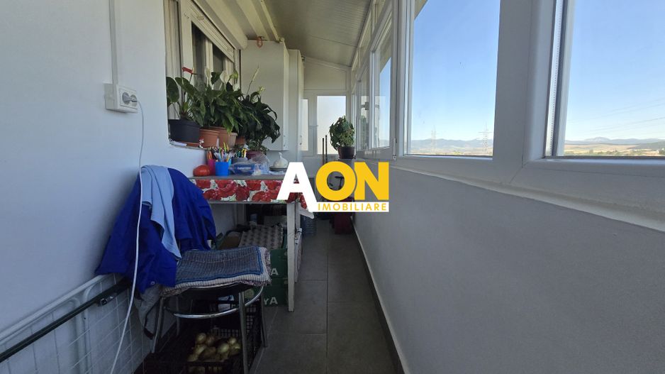 Apartament 3 Camere, 2 Bai, cu Balcon - Poză 10