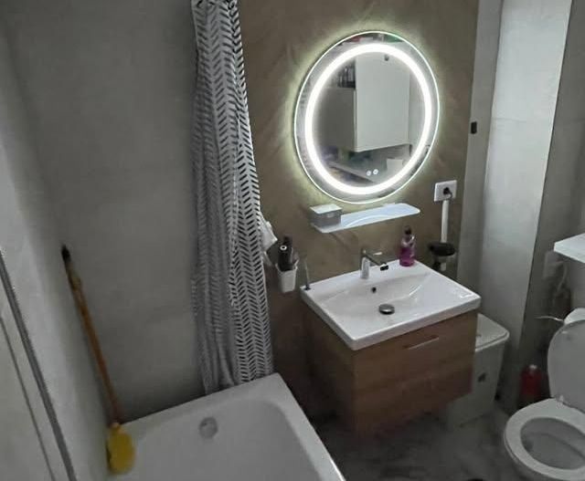 Spre vanzare apartament 2 camere - Poză 6