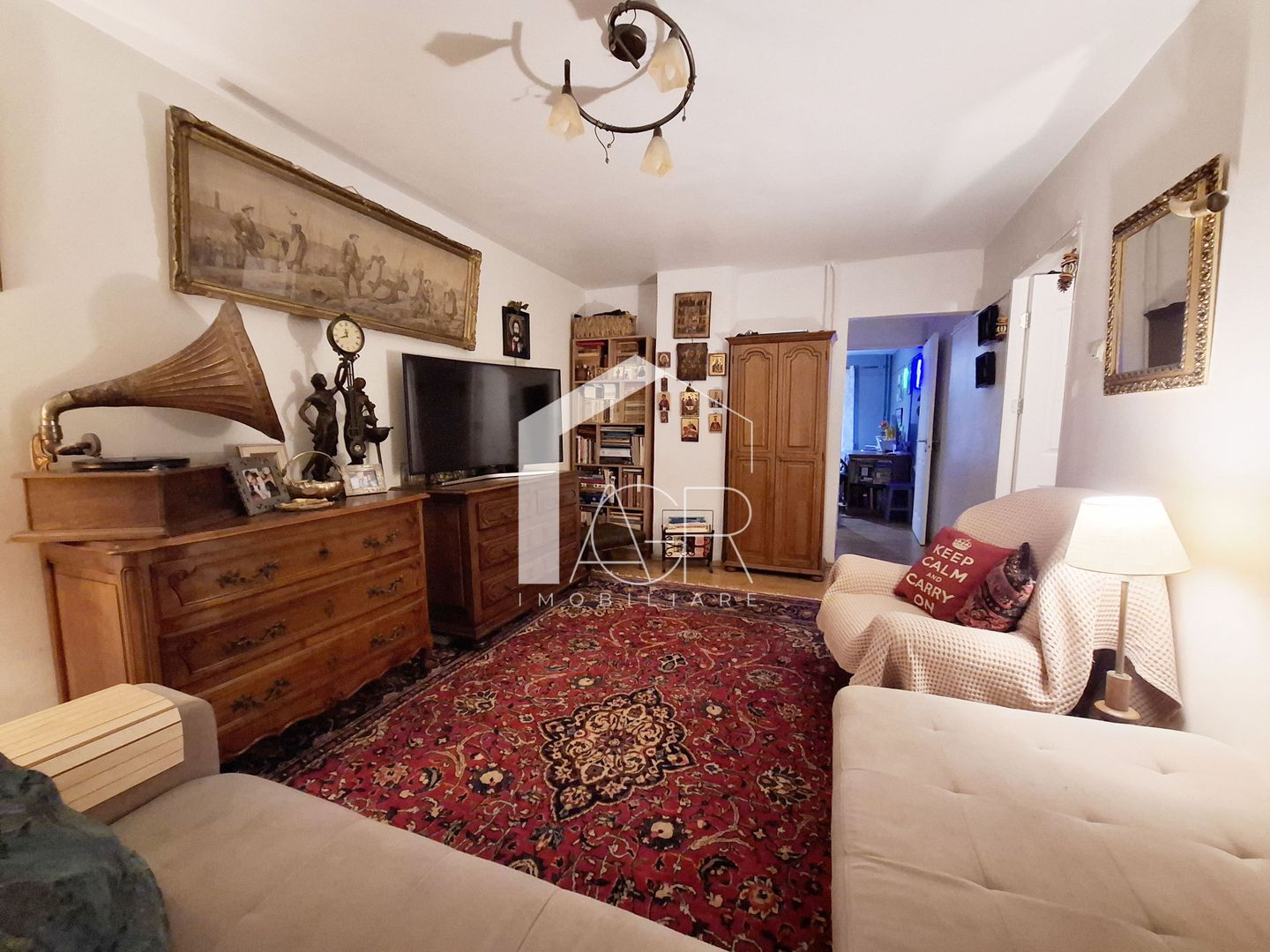 Apartament cu 2 camere, semidecomandat, zona Paltinis - Poză 1