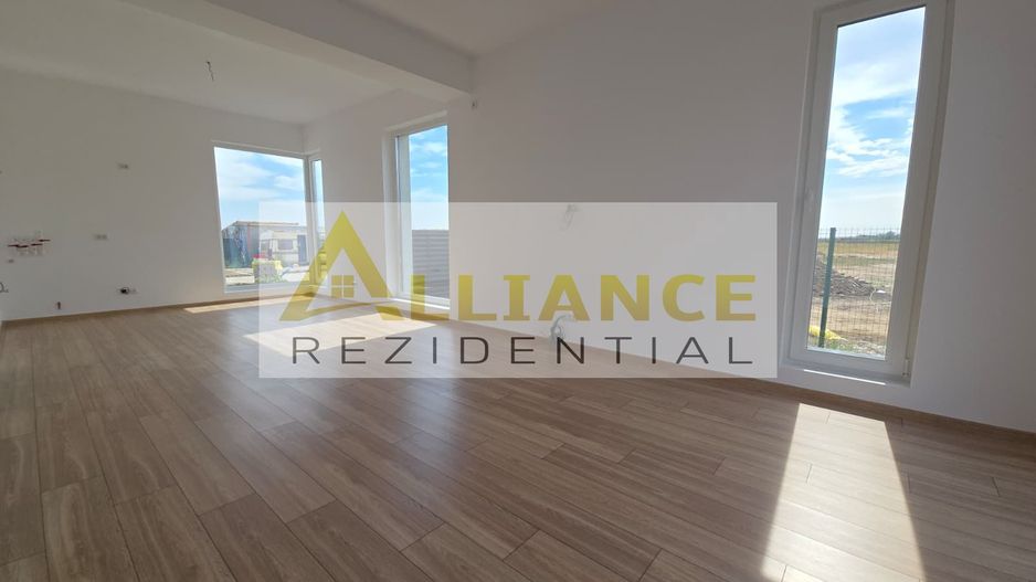 Casa 4 Camere | 200 M de Blv. | Curte amenajata - Poză 6
