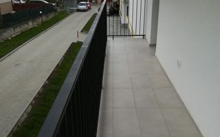 O camera,  Parcare,  Europa, Mega Image,  Remedium farm - Poză 8