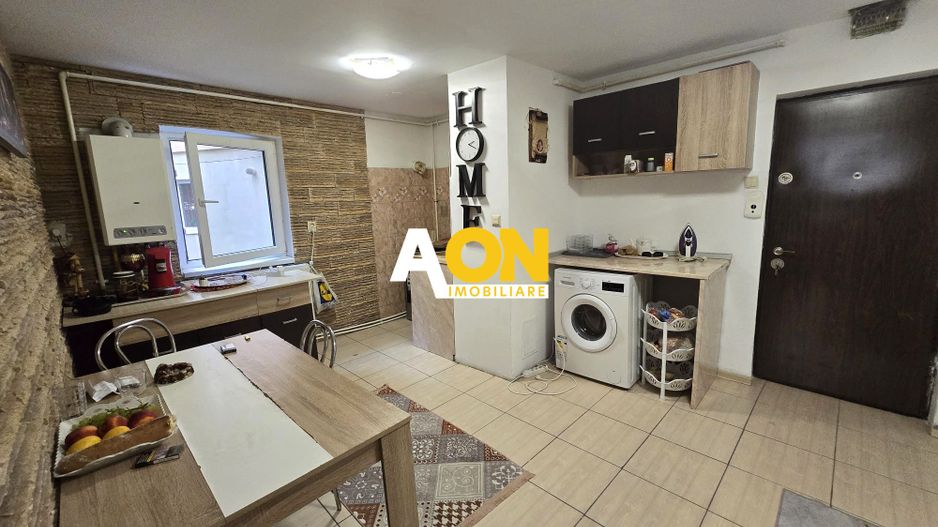 Apartament cu 3 Camere,  64mp, Zona Cetate - Poză 1