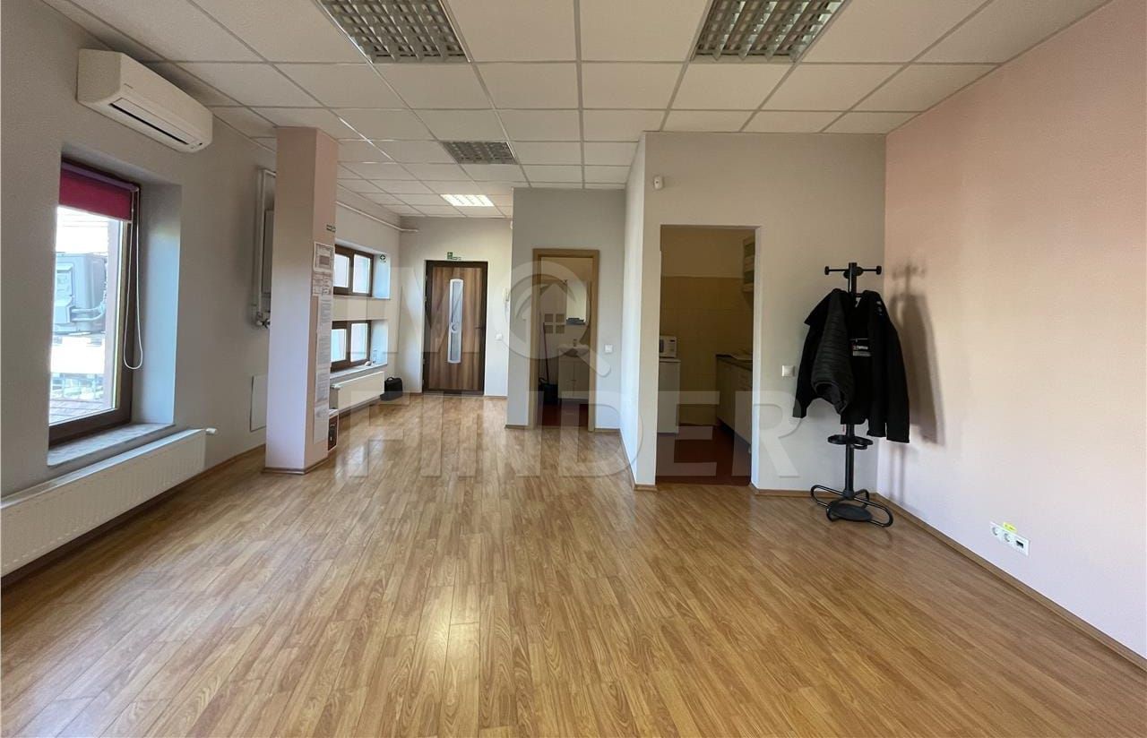 Spatiu birouri 45 mp, cladire moderna, zona ultracentrala - Poză 3
