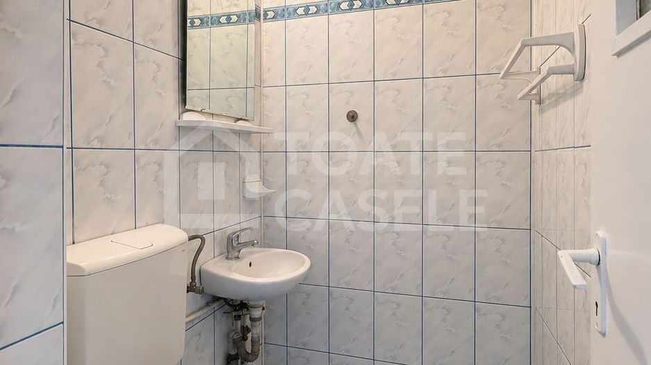Apartament cu 3 camere, zona Dunarii - Poză 7