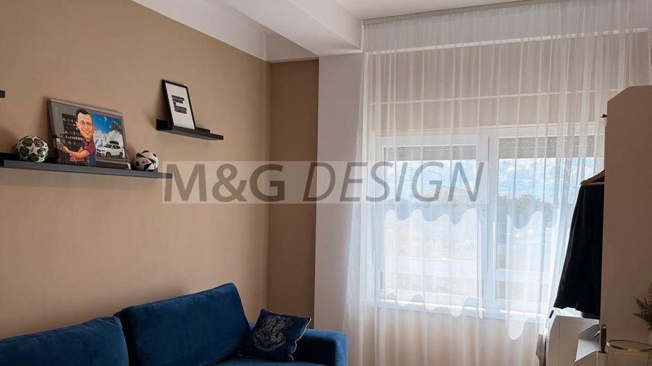 Apartamet 3 camere  Dumbrăvița etaj 1 - Poză 12