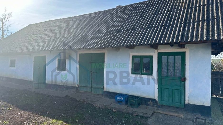 Casă bătrânească locuibilă și teren 1.900 mp – Hărmăneasa, comuna Heleșteni, Iași - Poză 2