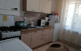 Apartament recent restructurat zona micro 14 - Poză 5