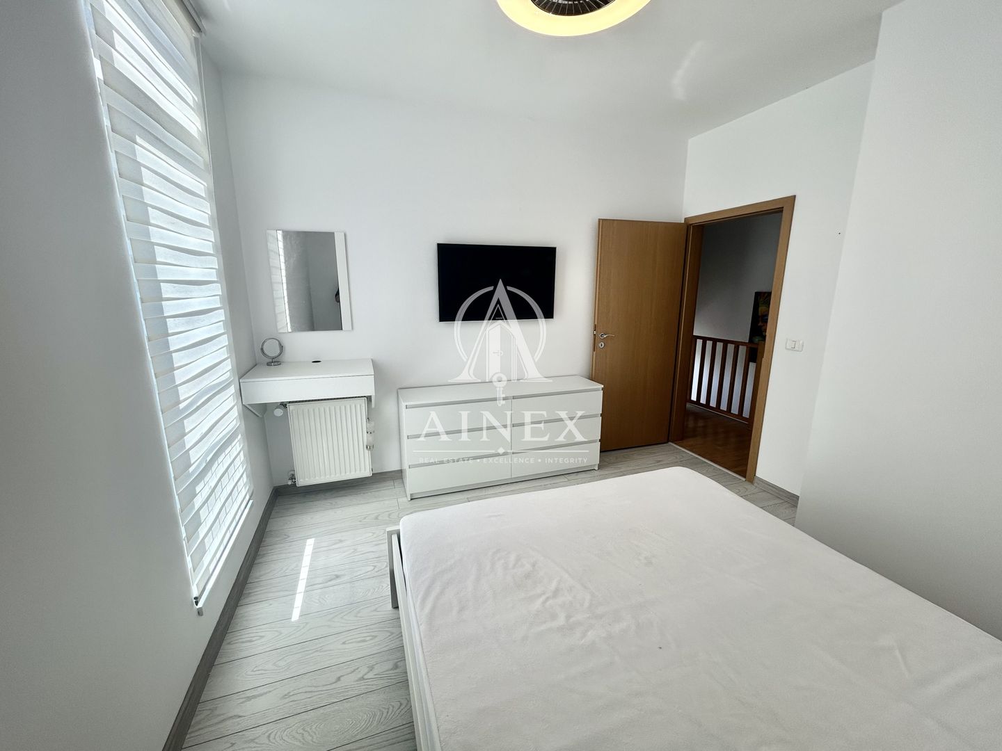 OCAZIE  Apartament cu 3 camere  Calea Aradului - Poză 10