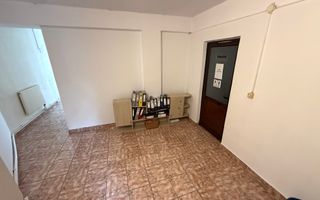 Spatiu comercial P+1 - 200mp - vad - pretabilitate mare - Lapus - Poză 9